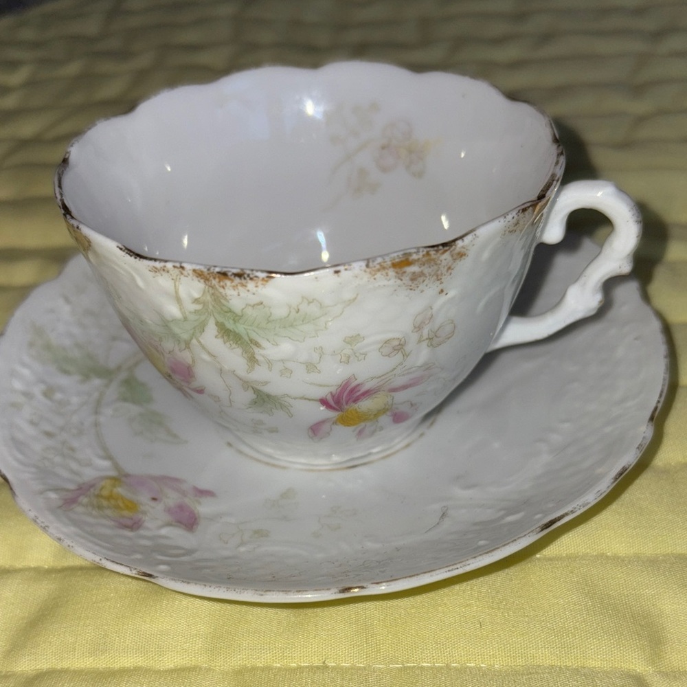 WEIMAR, Germany cup/matching saucer floral scalloped set $55